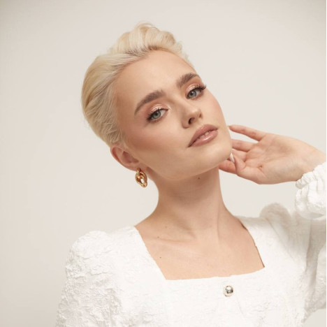 Алина Дубровина